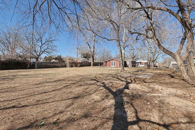 525 W 48th St N, Wichita, KS 67204