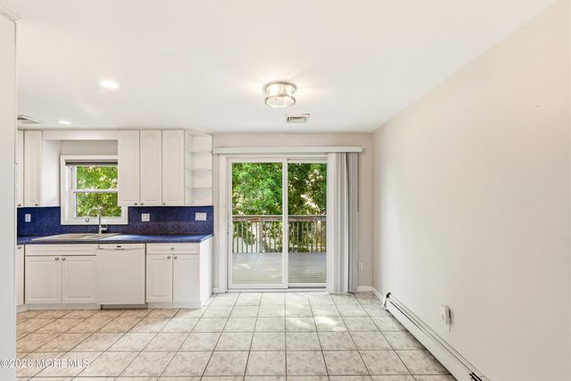 4 Harbor View Lane, Toms River, NJ 08753