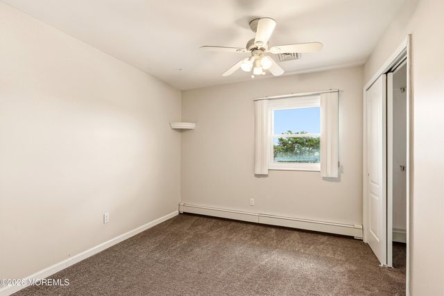 4 Harbor View Lane, Toms River, NJ 08753