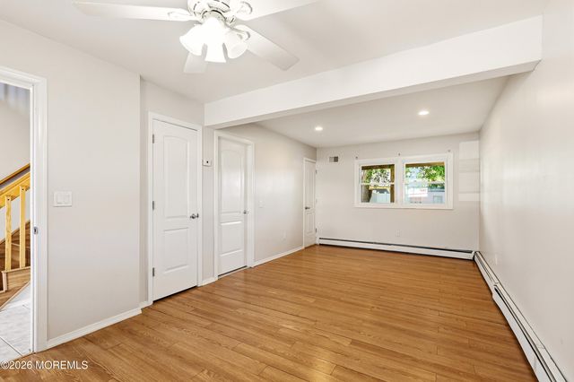 4 Harbor View Lane, Toms River, NJ 08753