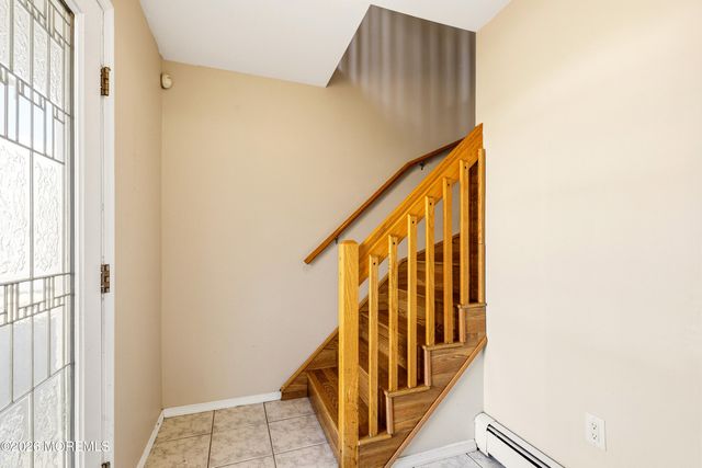 4 Harbor View Lane, Toms River, NJ 08753