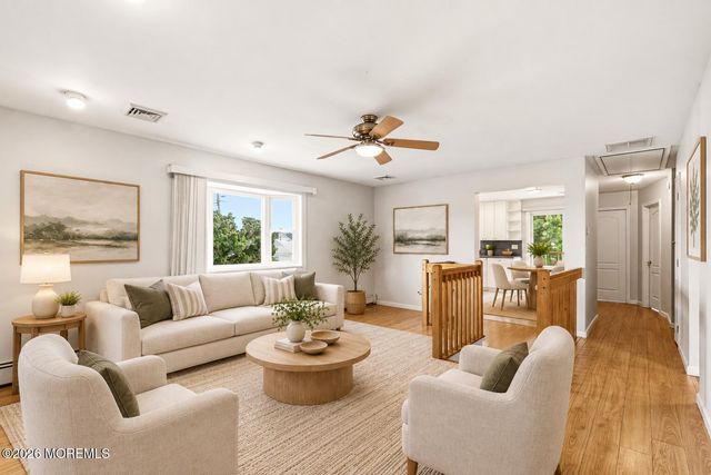 4 Harbor View Lane, Toms River, NJ 08753