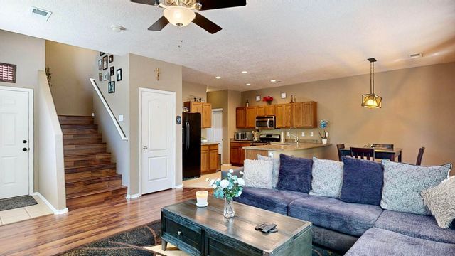 2500 Pelizzano Drive SE, Rio Rancho, NM 87124