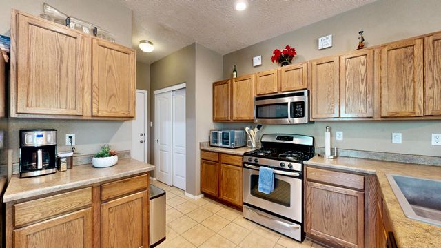 2500 Pelizzano Drive SE, Rio Rancho, NM 87124