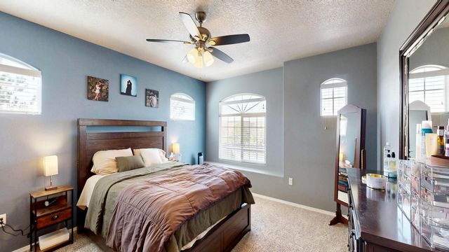 2500 Pelizzano Drive SE, Rio Rancho, NM 87124