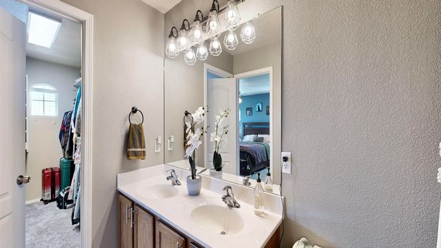 2500 Pelizzano Drive SE, Rio Rancho, NM 87124