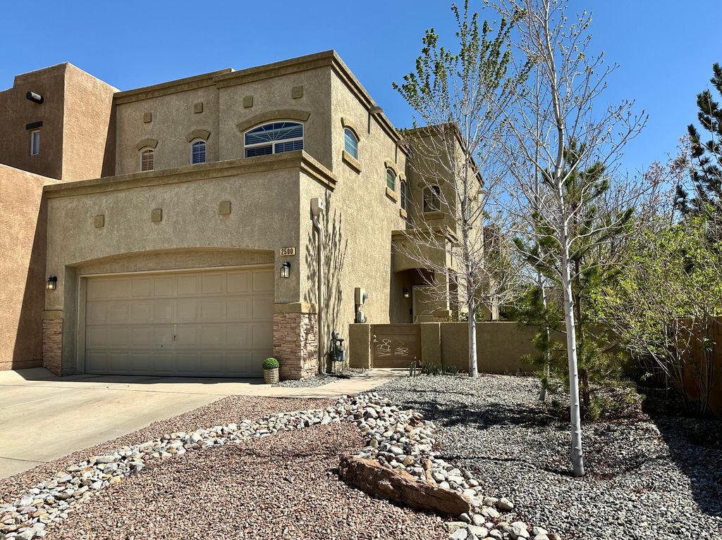 2500 Pelizzano Drive SE, Rio Rancho, NM 87124