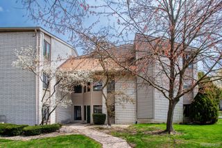 31993 W 12 Mile Road 109, Farmington Hills, MI 48334