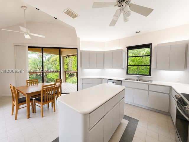 19255 SW 260th St, Homestead, FL 33031