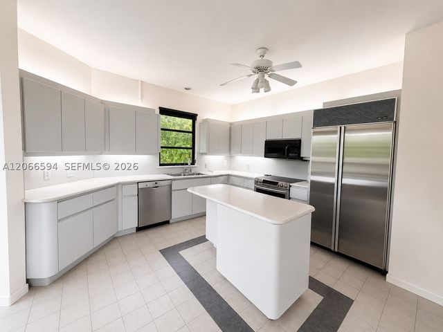19255 SW 260th St, Homestead, FL 33031