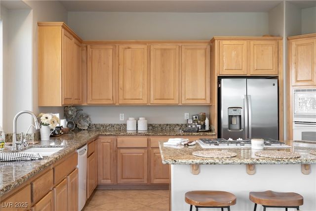 10243 Cantiamo Court, Las Vegas, NV 89135