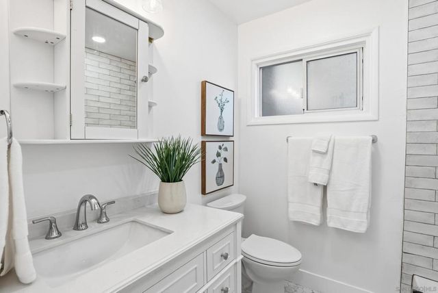 2925 Fried Ave, San Diego, CA 92122