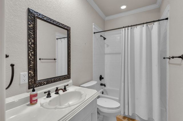 3816 W 5th Street, Fort Worth, TX 76107