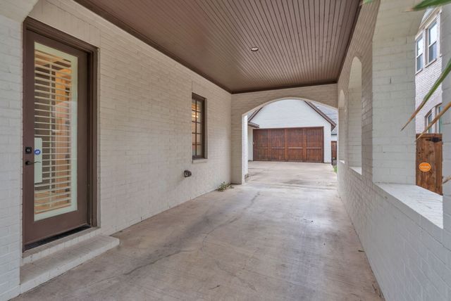 3816 W 5th Street, Fort Worth, TX 76107
