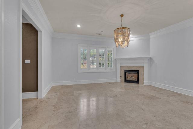 3816 W 5th Street, Fort Worth, TX 76107