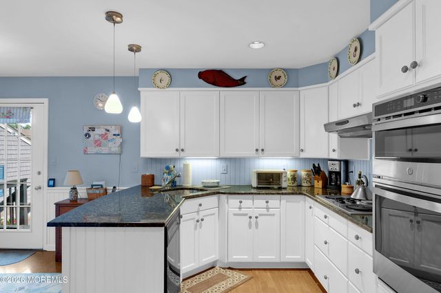 100 Bay Point Harbour 100, Point Pleasant, NJ 08742