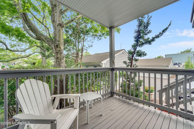 100 Bay Point Harbour 100, Point Pleasant, NJ 08742