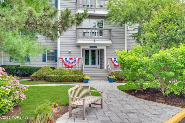 100 Bay Point Harbour 100, Point Pleasant, NJ 08742