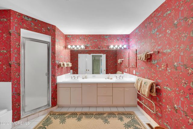 100 Bay Point Harbour 100, Point Pleasant, NJ 08742