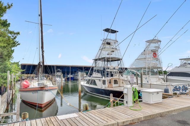 100 Bay Point Harbour 100, Point Pleasant, NJ 08742