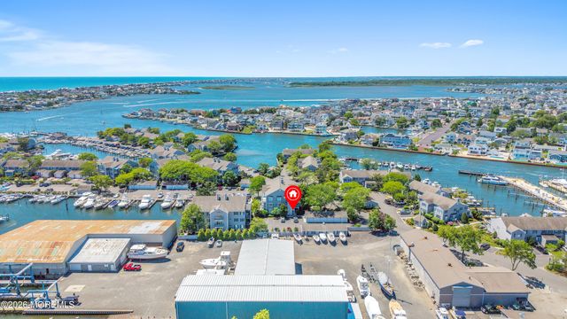 100 Bay Point Harbour 100, Point Pleasant, NJ 08742