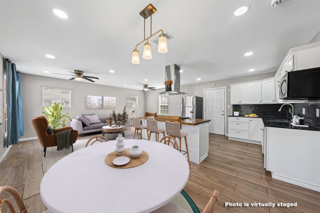 2716 Mckenzie Avenue, Waco, TX 76708