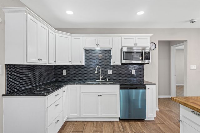 2716 Mckenzie Avenue, Waco, TX 76708