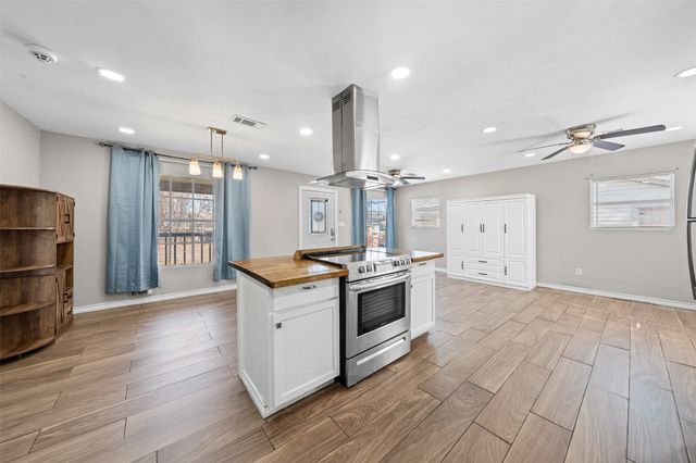 2716 Mckenzie Avenue, Waco, TX 76708