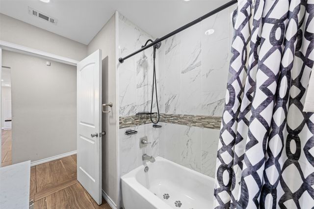 2716 Mckenzie Avenue, Waco, TX 76708