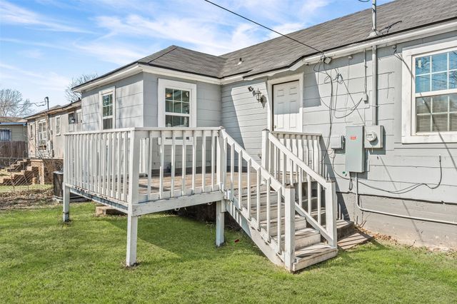 2716 Mckenzie Avenue, Waco, TX 76708