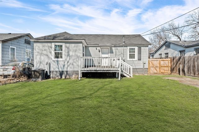 2716 Mckenzie Avenue, Waco, TX 76708