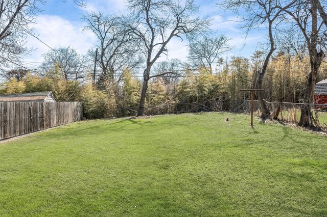 2716 Mckenzie Avenue, Waco, TX 76708