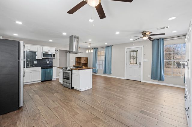 2716 Mckenzie Avenue, Waco, TX 76708