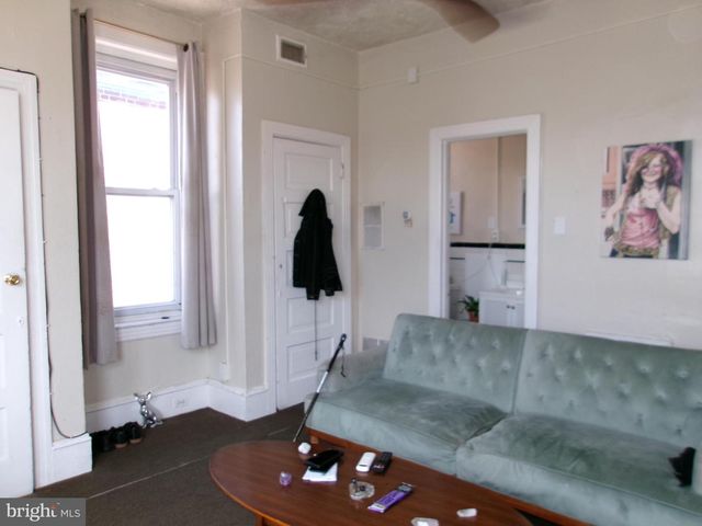 2206 W TIOGA ST, Philadelphia, PA 19140