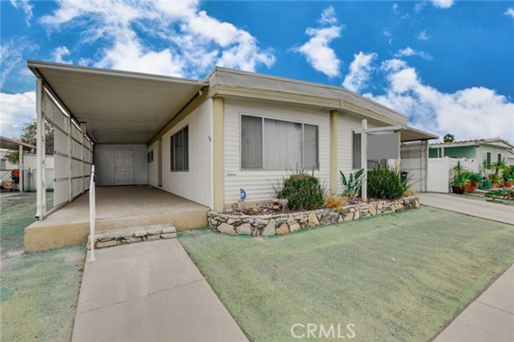 1735 San Leandro Drive, Hemet, CA 92545