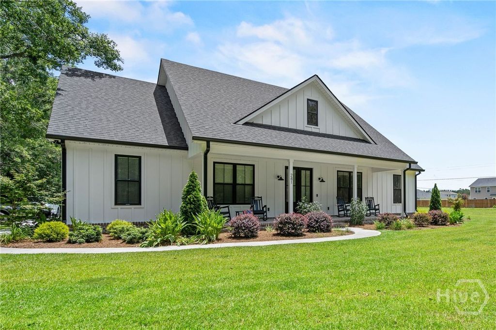 Image 3 of property listing at 241 Nease Road, Guyton, GA 31312