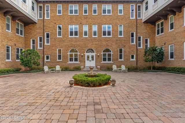 2525 COLLEGE Street 1214, Jacksonville, FL 32204