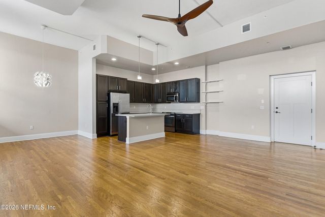 2525 COLLEGE Street 1214, Jacksonville, FL 32204