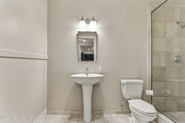 2525 COLLEGE Street 1214, Jacksonville, FL 32204