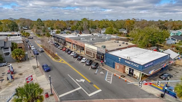 2525 COLLEGE Street 1214, Jacksonville, FL 32204