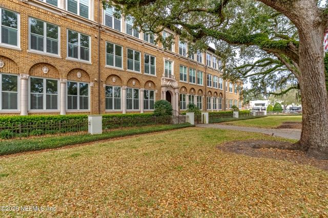 2525 COLLEGE Street 1214, Jacksonville, FL 32204