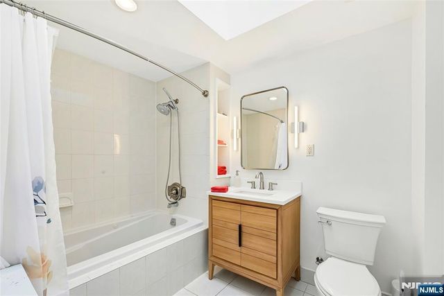 31 4 Th Street, Park Ridge, NJ 07656