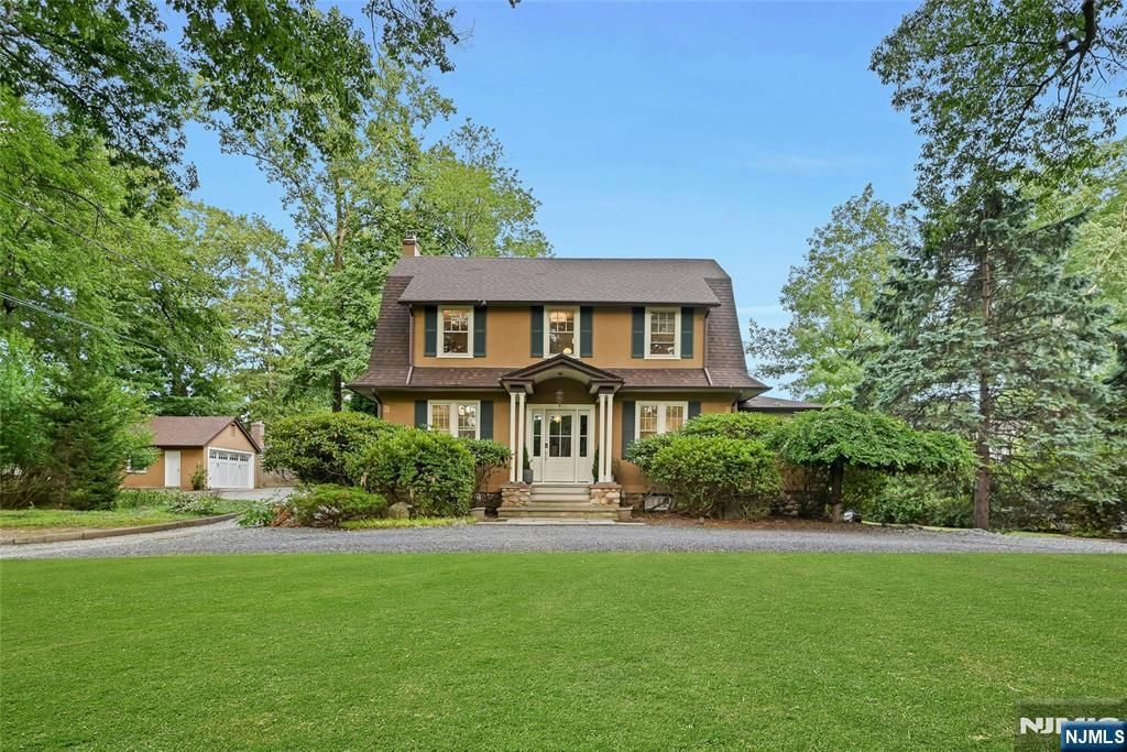 31 4 Th Street, Park Ridge, NJ 07656