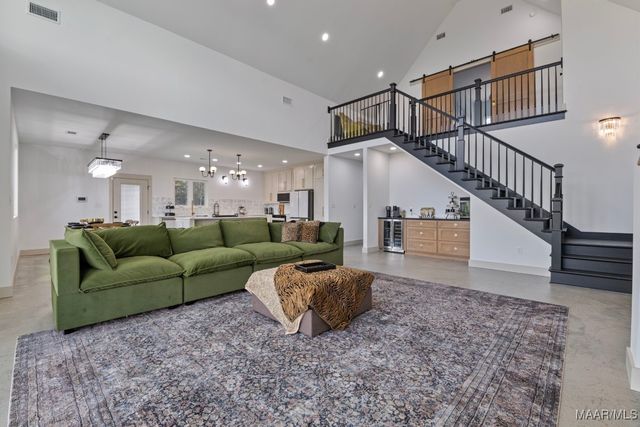 2916 Highway 82 ., Prattville, AL 36067