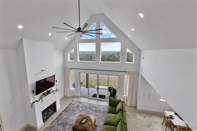 2916 Highway 82 ., Prattville, AL 36067