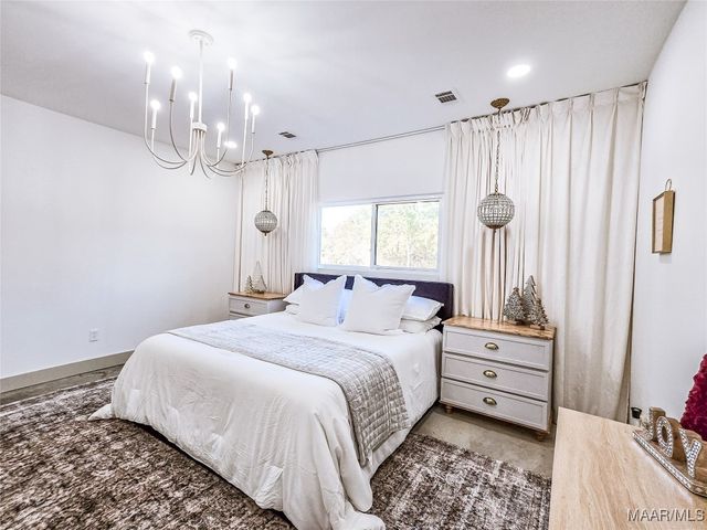 2916 Highway 82 ., Prattville, AL 36067