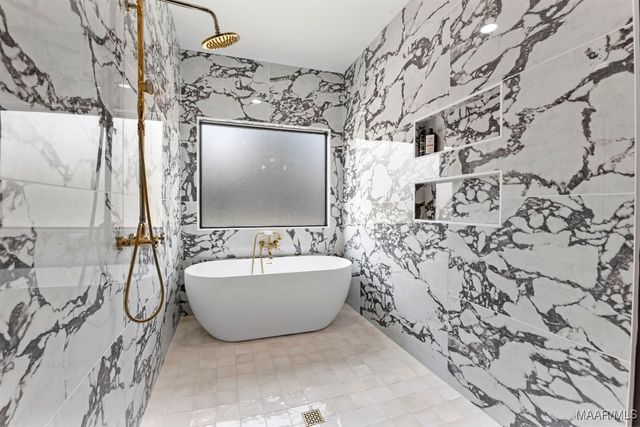 2916 Highway 82 ., Prattville, AL 36067