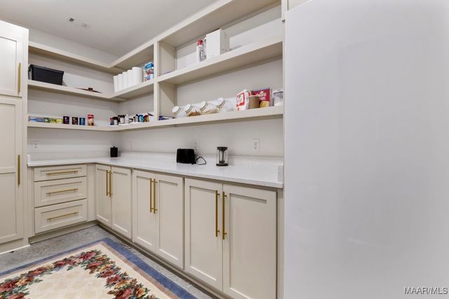 2916 Highway 82 ., Prattville, AL 36067