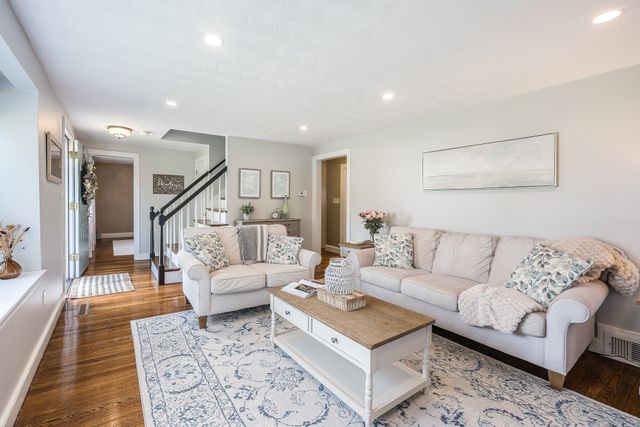 51 Hopkins Street, Reading, MA 01867