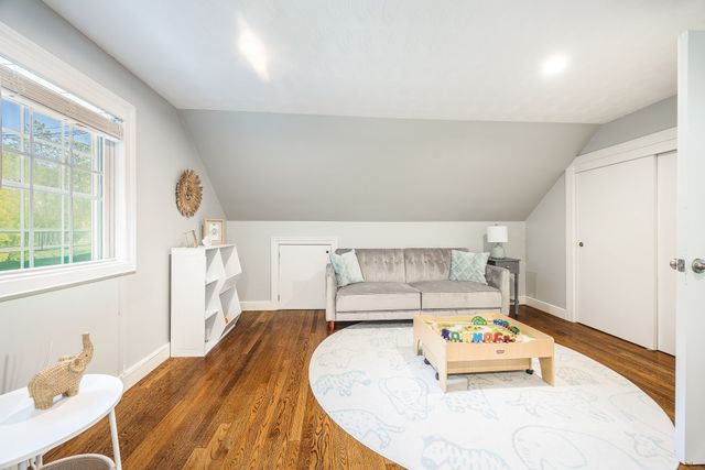 51 Hopkins Street, Reading, MA 01867
